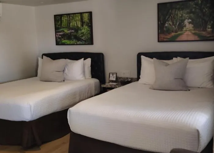 Primrose And Hotel 4*
