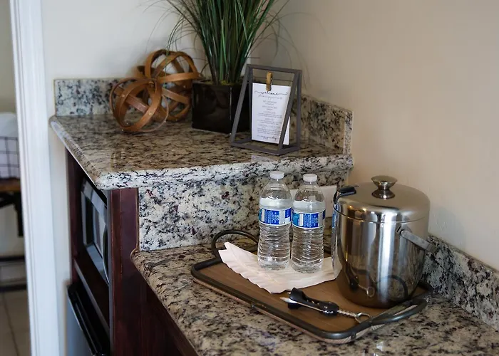 Hotel Primrose And Chino Valley