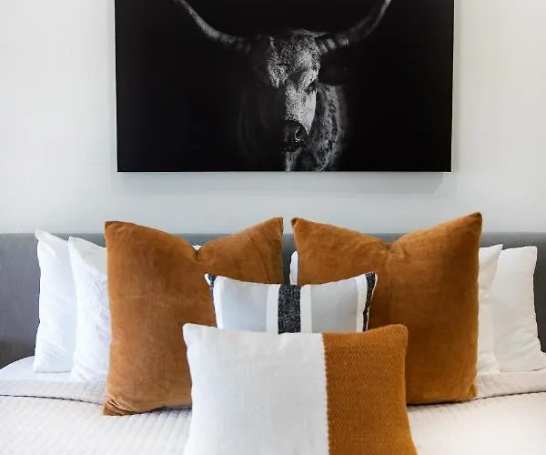 Hotel Primrose And 4*